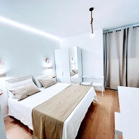 Apartamento Monolocale Nel Cuore Di Abbonamento Parcheggio Gratis